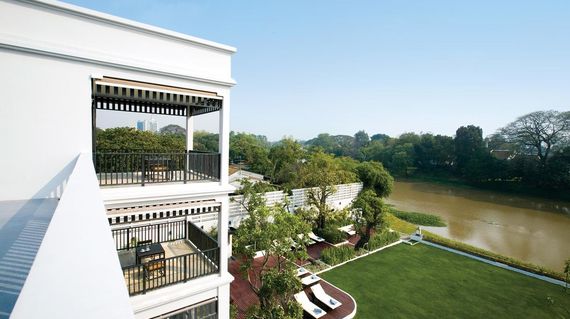Aruntara Riverside Boutique Hotel is located in downtown Chiang Mai, explore the city by foot after days on the saddle or simply unwind in the hotel’s outdoor pool