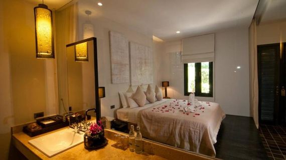 Aruntara Riverside Boutique Hotel is located in downtown Chiang Mai, explore the city by foot after days on the saddle or simply unwind in the hotel’s outdoor pool