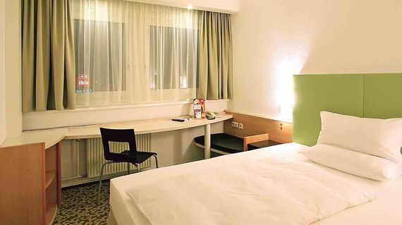 Arrive in energetic Dresden and relax at your accommodation