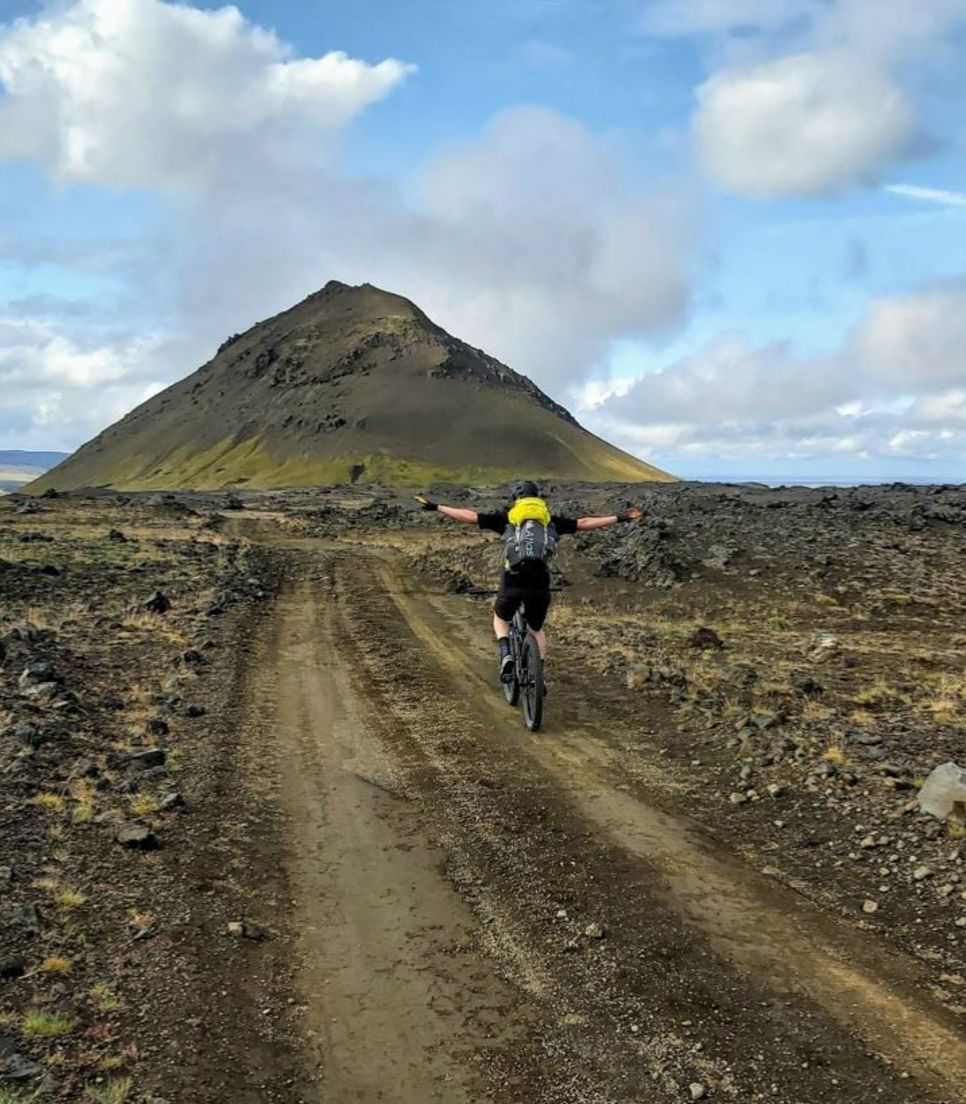 Participate in a challenging MTB tour with unique landscapes every day