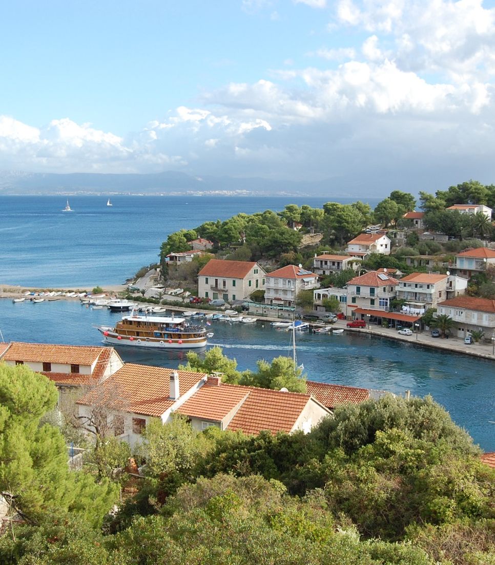 Cruise in style and comfort around the Croatian islands