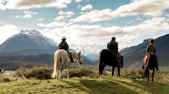 Head out of Queenstown and out for some spectacular horseback action