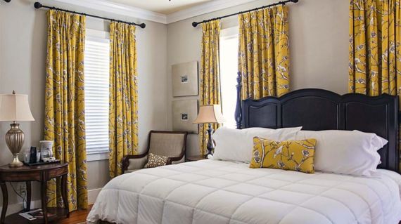 Guests of The Beaufort Inn are welcomed with classic Southern hospitality, style and comfort and invites you to experience a classic southern inn in a historic coastal southern town