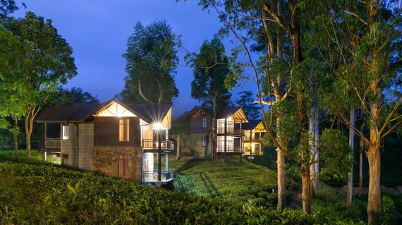 Savor the natural atmosphere of this resort located in the middle of tea plantations and surrounded by the Castlereigh Reservoir. 